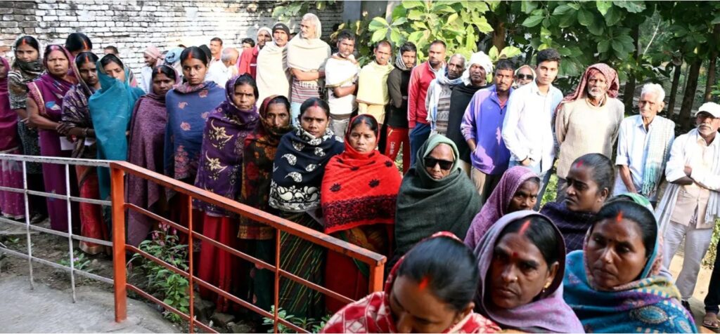 बिहार चुनाव 2025: दूसरे चरण में 122 सीटों पर बंपर वोटिंग