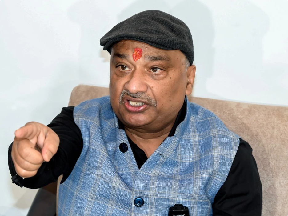 ‘नेपाल-बांग्लादेश जैसे हालात’ बयान पर RJD MLC पर FIR