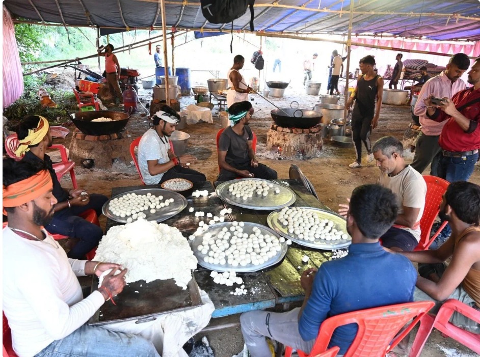 मोकामा में अनंत सिंह के आवास पर 2 लाख रसगुल्ले तैयार, जश्न की भव्य तैयारी