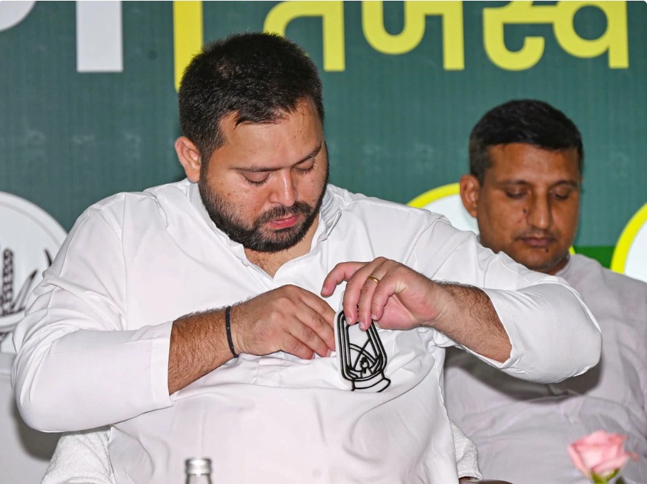 RJD संकट में: तेजस्वी के सामने करारी हार की चुनौती