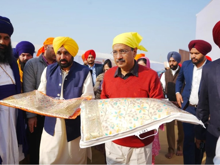 केजरीवाल का गुरु तेग बहादुर पर बयान
