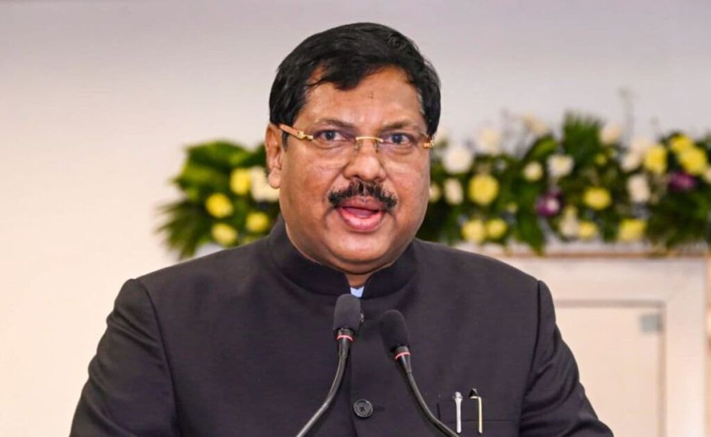 मुख्य न्यायाधीश पर हमले के बाद शुरू हुआ ‘जूता दान अभियान’, ज़रूरतमंद बच्चों को बाँटे जाएँगे 5,000 जोड़ी जूते