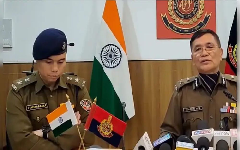 अरुणाचल में जासूसी नेटवर्क का भंडाफोड़, कुपवाड़ा से और आरोपी गिरफ्तार अरुणाचल में जासूसी नेटवर्क का भंडाफोड़, कुपवाड़ा से और आरोपी गिरफ्तार
