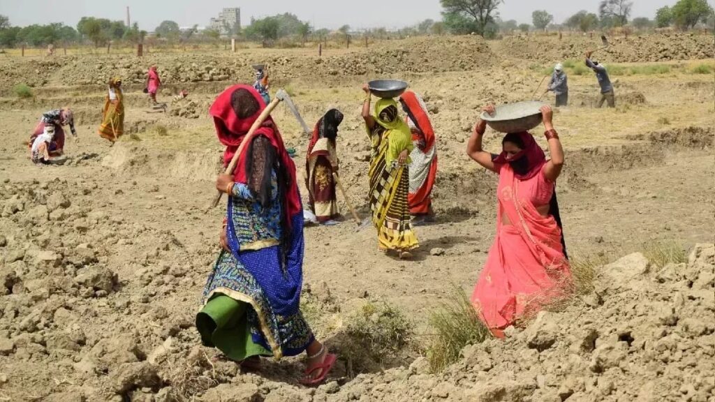 मनरेगा को नई पहचान, साल में 125 दिन काम की गारंटी मनरेगा को नई पहचान, साल में 125 दिन काम की गारंटी