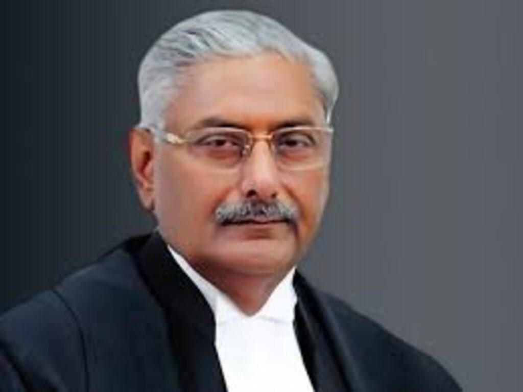 सर तन से जुदा : जस्टिस अरुण सिंह का वो फैसला जिससे काँपे कट्टरपंथी! सर तन से जुदा : जस्टिस अरुण सिंह का वो फैसला जिससे काँपे कट्टरपंथी!