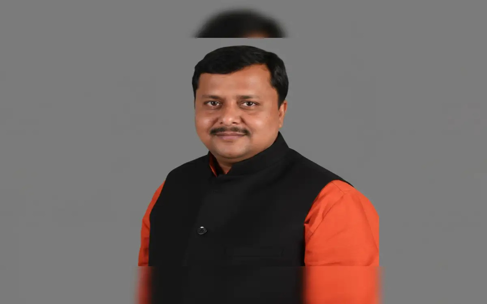 मोदी की पसंद: नितिन नवीन और बीजेपी का बड़ा संदेश मोदी की पसंद: नितिन नवीन और बीजेपी का बड़ा संदेश