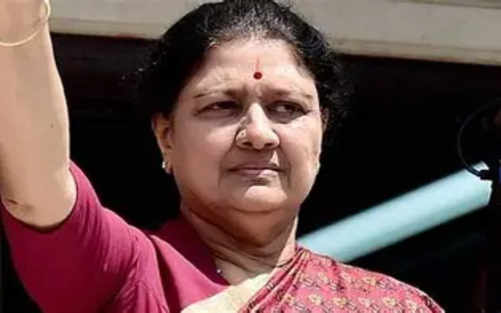 शशिकला की तमिलनाडु की सियासत में वापसी, नई पार्टी के गठन का ऐलान शशिकला की तमिलनाडु की सियासत में वापसी, नई पार्टी के गठन का ऐलान