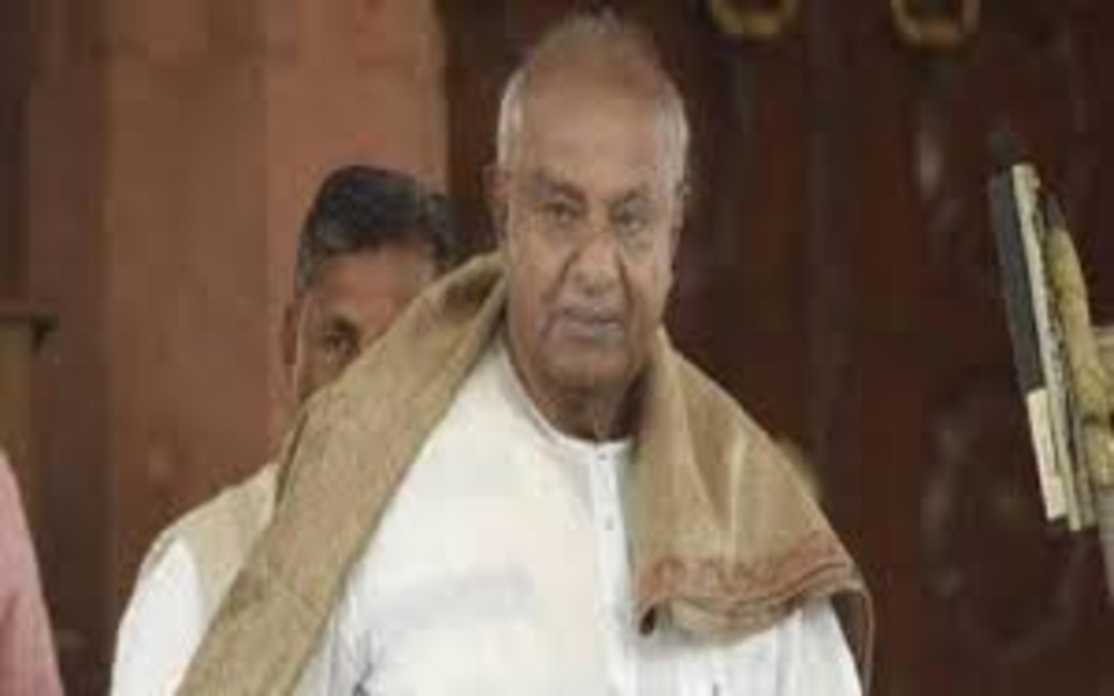 राजनीति के ‘भीष्म’ का अगला पड़ाव: क्या देवेगौड़ा की पारी अभी बाकी है? राजनीति के 'भीष्म' का अगला पड़ाव: क्या देवेगौड़ा की पारी अभी बाकी है?