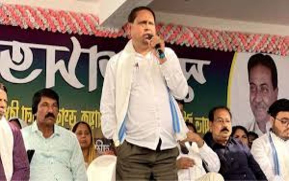बंगाल में नई सियासी हलचल: क्या हुमायूं कबीर बनेंगे ‘नए ओवैसी’? बंगाल में नई सियासी हलचल: क्या हुमायूं कबीर बनेंगे ‘नए ओवैसी’?