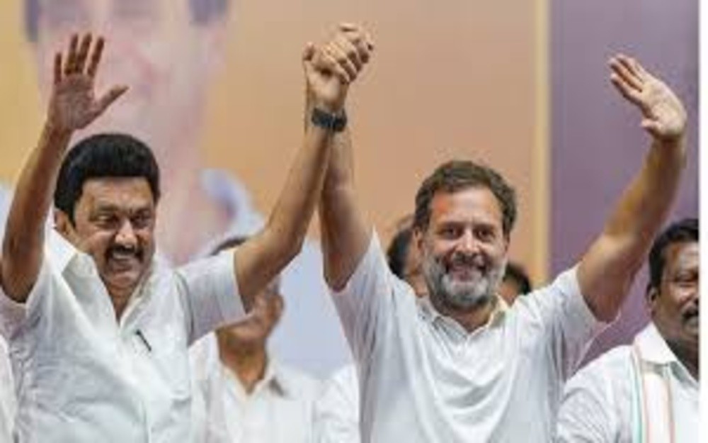 क्या राहुल और स्टालिन का साथ अब बोझ बन गया है ? क्या राहुल और स्टालिन का साथ अब बोझ बन गया है ?