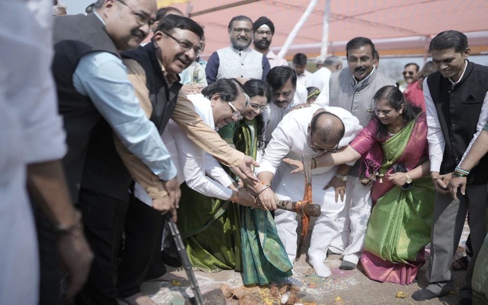 गौ टेक ग्लोबल समिट एवं एक्स्पो का भूमिपूजन समारोह संपन्न गौ टेक ग्लोबल समिट एवं एक्स्पो का भूमिपूजन समारोह संपन्न