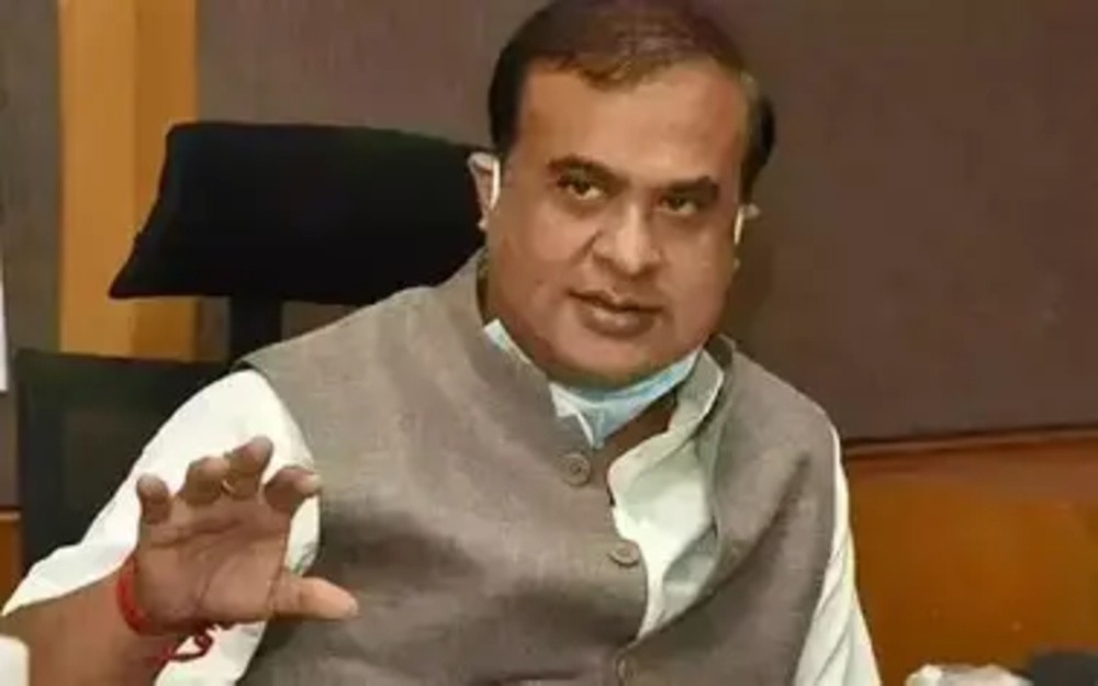 राष्ट्रीय बहस के बीच असम की शांति: सख्ती, रणनीति और सियासत राष्ट्रीय बहस के बीच असम की शांति: सख्ती, रणनीति और सियासत