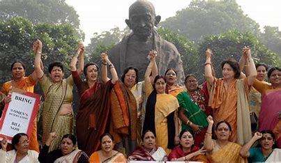 महिला आरक्षण बिल: इतिहास, वर्तमान और विपक्ष की आवाज महिला आरक्षण बिल: इतिहास, वर्तमान और विपक्ष की आवाज