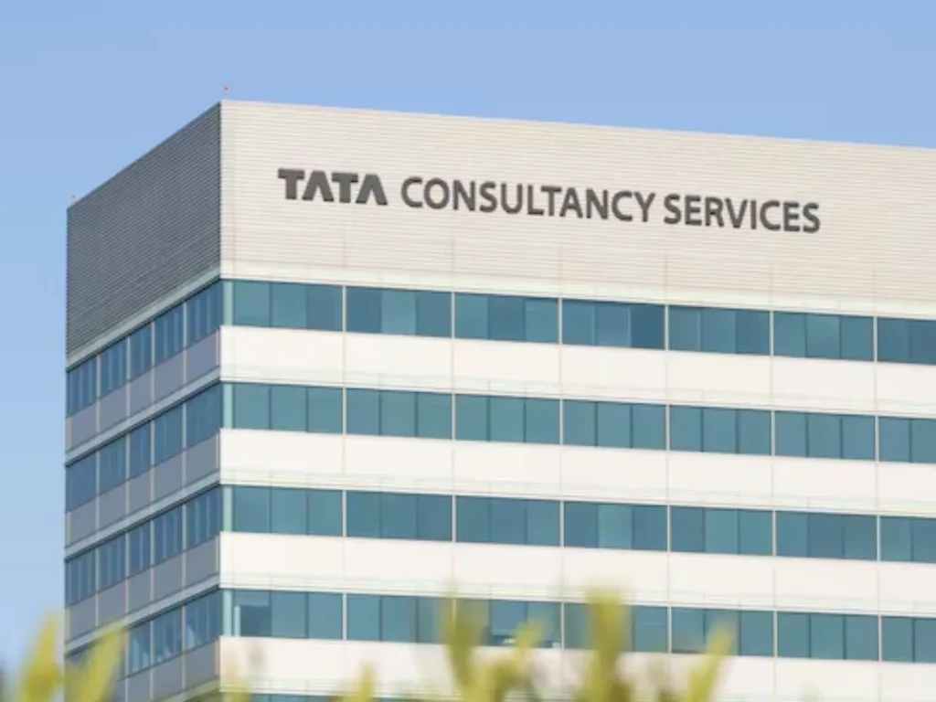 नासिक TCS केस: धार्मिक भेदभाव के आरोपों से हिली कॉर्पोरेट दुनिया नासिक TCS केस: धार्मिक भेदभाव के आरोपों से हिली कॉर्पोरेट दुनिया