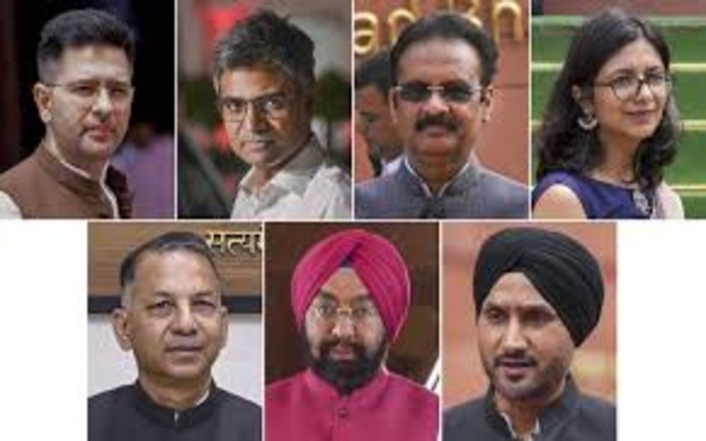 आप कमजोर ,भाजपा के साथ आप के बागी सांसद आप कमजोर ,भाजपा के साथ आप के बागी सांसद