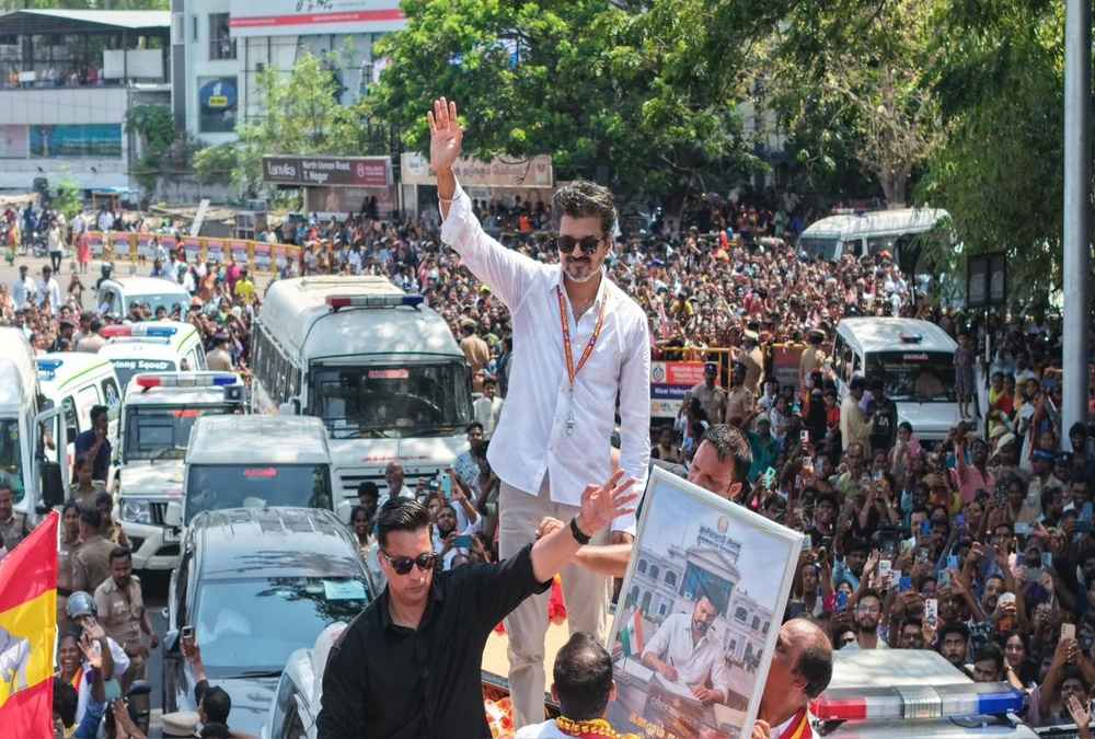तमिलनाडु राजनीति: टीवीके का प्रवेश, भाजपा की चुनौती और आगे का रास्ता तमिलनाडु राजनीति: टीवीके का प्रवेश, भाजपा की चुनौती और आगे का रास्ता