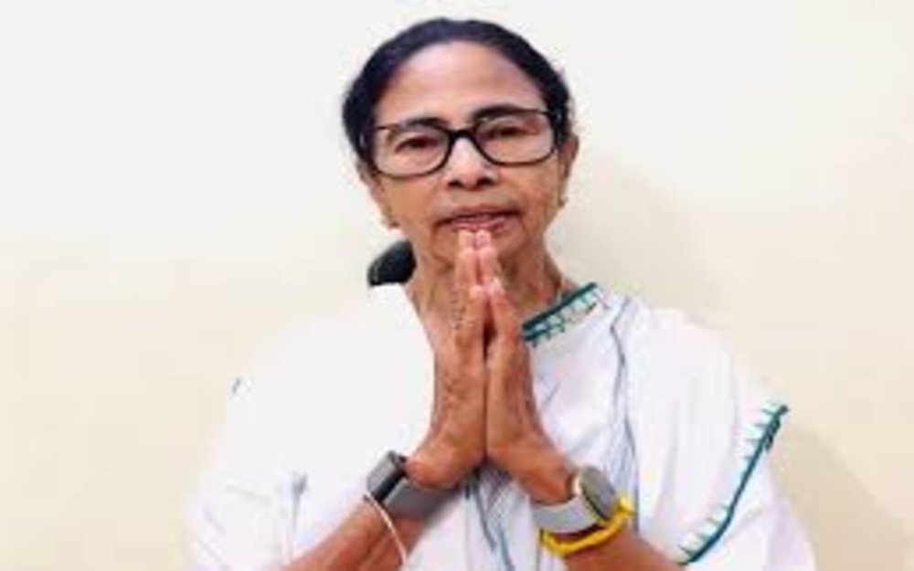 पश्चिम बंगाल में मतगणना के बीच सियासी संग्राम तेज, रुझानों से बदली तस्वीर पश्चिम बंगाल में मतगणना के बीच सियासी संग्राम तेज, रुझानों से बदली तस्वीर