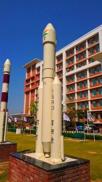 750 भारतीय स्कूली छात्राओं की मेहनत से बना उपग्रह 750 भारतीय स्कूली छात्राओं की मेहनत से बना उपग्रह