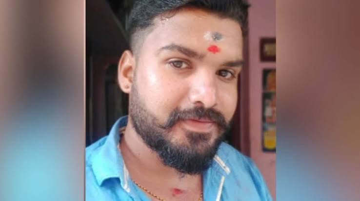 डीएमके ने मुख्यमंत्री सी. जोसेफ विजय की चुप्पी पर सवाल उठाया तमिलनाडु के कन्याकुमारी जिले की उप-जेल में 35 वर्षीय विकलांग सबरी वर्मन की हिरासत में मौत, पोस्टमॉर्टम में शरीर पर 19 चोटें पाईं गईं