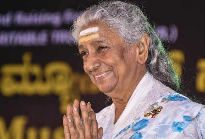 कर्नाटक :प्रसिद्ध गायिका एस. जानकी का 88 वर्ष की उम्र में मैसूरु में निधन कर्नाटक :प्रसिद्ध गायिका एस. जानकी का 88 वर्ष की उम्र में मैसूरु में निधन