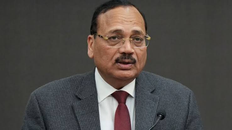 CJI सूर्यकांत -“हमारा समय बर्बाद न करें” CJI सूर्यकांत -"हमारा समय बर्बाद न करें"