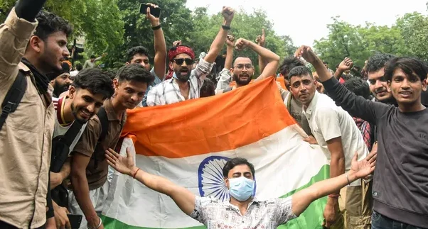 धर्मेंद्र प्रधान के इस्तीफे के बाद भी छत्तीसगढ़-ओडिशा और पंजाब में छात्रों का विरोध जारी धर्मेंद्र प्रधान के इस्तीफे के बाद भी छत्तीसगढ़-ओडिशा और पंजाब में छात्रों का विरोध जारी