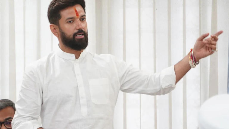खड़गे रैली शुद्धिकरण विवाद पर चिराग पासवान की प्रतिक्रिया