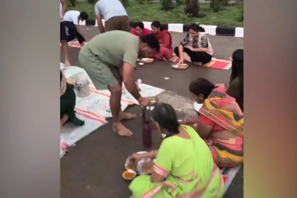 राजस्थान एक्सप्रेसवे पर पिकनिक मनाने बैठा परिवार वायरल वीडियो उठे सवाल राजस्थान एक्सप्रेसवे पर पिकनिक मनाने बैठा परिवार वायरल वीडियो उठे सवाल
