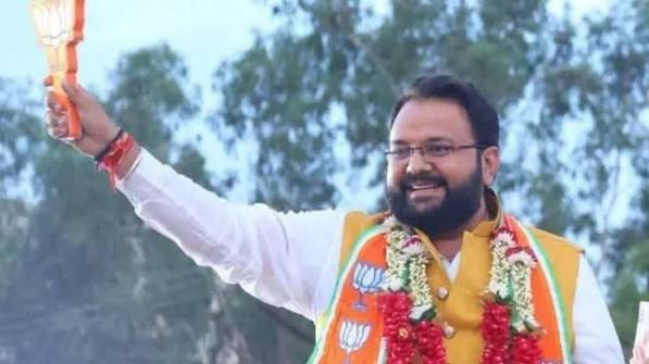 हेमांग जोशी बने BJYM के नए राष्ट्रीय अध्यक्ष, तेजस्वी सूर्या की जगह हेमांग जोशी बने BJYM के नए राष्ट्रीय अध्यक्ष, तेजस्वी सूर्या की जगह