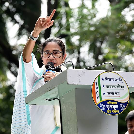 TMCP रैली में हाईकोर्ट आदेश उल्लंघन पर ममता बनर्जी पर FIR TMCP रैली में हाईकोर्ट आदेश उल्लंघन पर ममता बनर्जी पर FIR