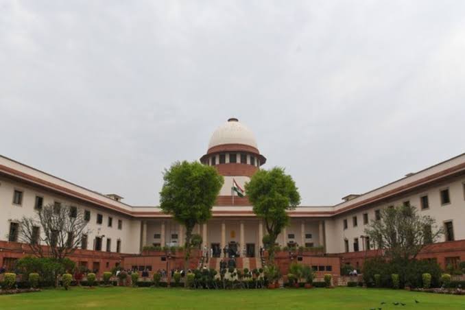 सुप्रीम कोर्ट : छात्र प्रदर्शनकारियों के खिलाफ केस वापसी की माँग का विरोध सुप्रीम कोर्ट ने दिल्ली में सुप्रीम कोर्ट : छात्र प्रदर्शनकारियों के खिलाफ केस वापसी की माँग का विरोध