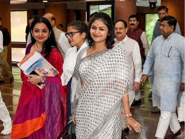 पश्चिम बंगाल निकाय चुनाव में बीजेपी का अकेले उतरने का ऐलान